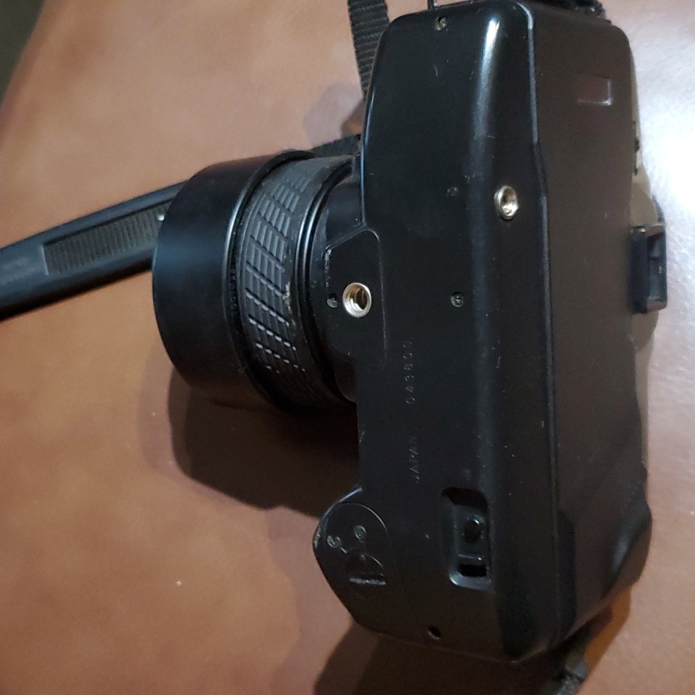 Yashica 230-AF 35mm Film Camera CS-240AF Flash Attachment Used Not Tested AS IS - Picture 7 of 7